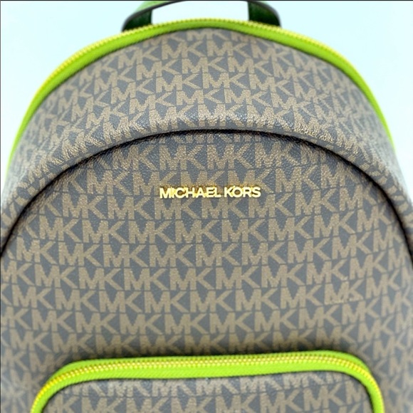 Michael Kors Medium Erin Backpack - Picture 3 of 11